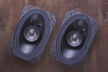 Araba sesi, araba hoparlörleri, subwoofer ve aksesuarlar. Üst görünüm