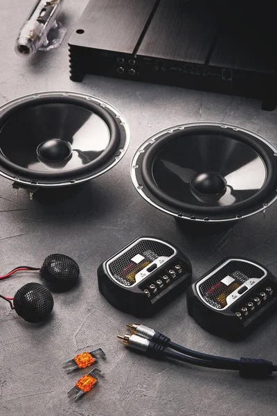 Araba sesi, araba hoparlörü.. 