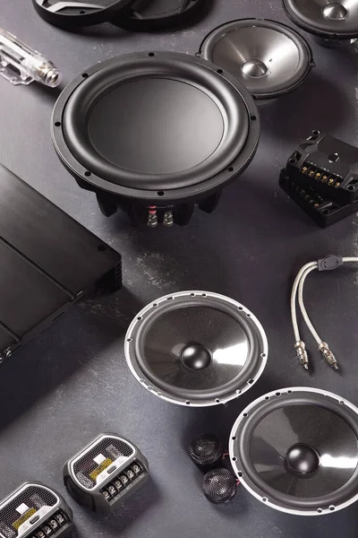 araba sesi, araba hoparlörleri, subwoofer ve aksesuarlar ayarlama için