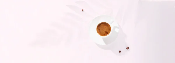 Egy Csésze Kávé Könnyű Háttérrel Zászlós Első Látásra Kávé Háttér — Stock Fotó