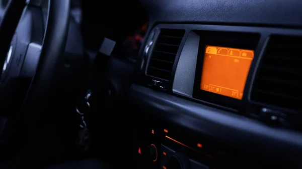 Tasten für Radio, Armaturenbrett, Klimaanlage im Auto aus nächster Nähe — Stockfoto