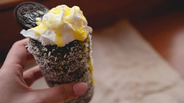 Trdelnik o trdlo è pasticceria tradizionale ceca — Foto Stock