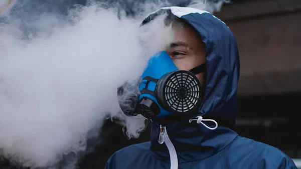 Perlindungan respirator setengah masker untuk gas beracun — Stok Foto