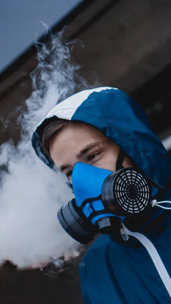 Respirador de protección media máscara para gases tóxicos —  Fotos de Stock