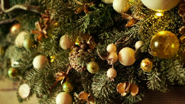 Karácsonyi dekorációk, karácsonyfa, ajándékok, újév — Stock Fotó