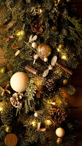 Decorações de Natal, árvore de Natal, presentes, ano novo — Fotografia de Stock