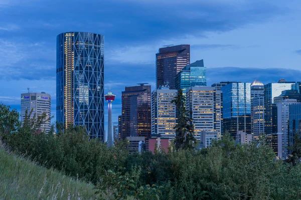 Manzarası Ile Office Binalarda Dusk Calgary Alberta Kanada — Stok fotoğraf