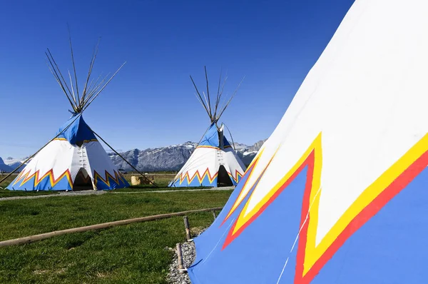 Teepees Stoney Nakoda Курорт Напрямку Kananaskis Село Альберта Канада — стокове фото