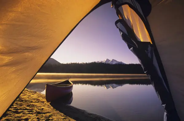 Canot Tente Parc Provincial Bowron Lake Colombie Britannique Canada — Photo