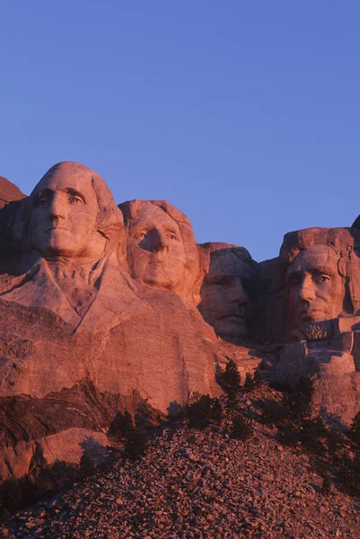 Rushmore Dağı Taş Oyma Abd Başkanlarından Alacakaranlıkta Güney Dakota Abd — Stok fotoğraf