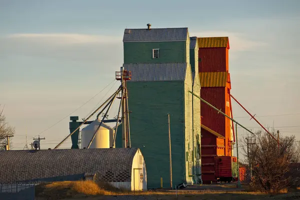 Αγροτική Σκηνή Κόκκους Ανελκυστήρες Στο Nanton Αλμπέρτα Καναδάς — Φωτογραφία Αρχείου