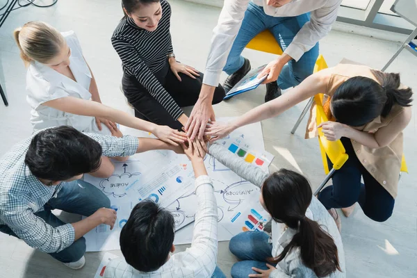 Kreativa Byrå Business Brain Storm Möte Presentation Team Diskuterar Färdplan — Stockfoto