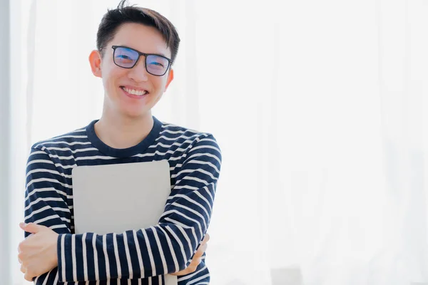 Felicidad Asiático Elegante Casual Gafas Macho Trabajo Frome Casa Con —  Fotos de Stock