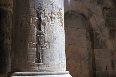 Alaverdi, Ermenistan - Sanahin köyündeki Sanahin Manastırı 'nda Sütun, Alaetti, Lori, Ermenistan. Haghpat ve Sanahin Manastırı Dünya Mirası Bölgesi 'nin bir parçasıdır..