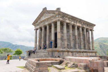 Garni, Ermenistan - Garni Tapınağı. Garni, Kotayk, Ermenistan 'da ünlü bir tarihi mekan.
