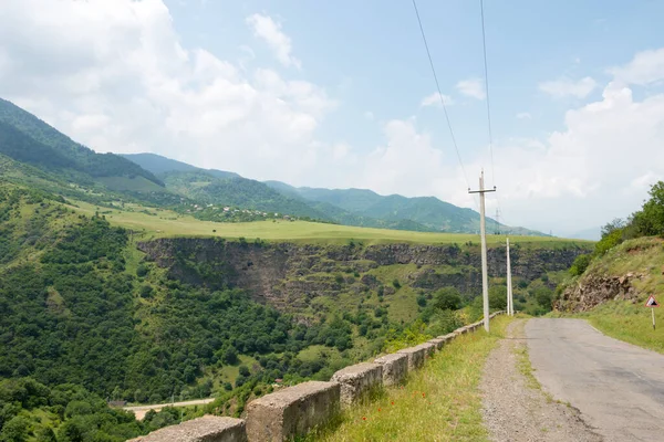 Alaverdi Armenia Sendero Que Conduce Desde Monasterio Haghpat Hasta Monasterio —  Fotos de Stock