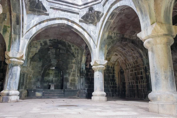Alaverdi, Ermenistan - Haghpat köyündeki Haghpat Manastırı, Alaetti, Lori, Ermenistan. Haghpat ve Sanahin Manastırı Dünya Mirası Bölgesi 'nin bir parçasıdır..