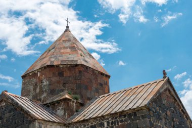 Sevan, Ermenistan - Sevanavank Manastırı. Sevan, Gegharkunik, Ermenistan 'da ünlü bir tarihi mekan..