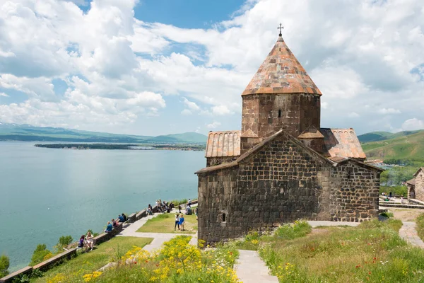 Sevan, Ermenistan - Sevanavank Manastırı. Sevan, Gegharkunik, Ermenistan 'da ünlü bir tarihi mekan..
