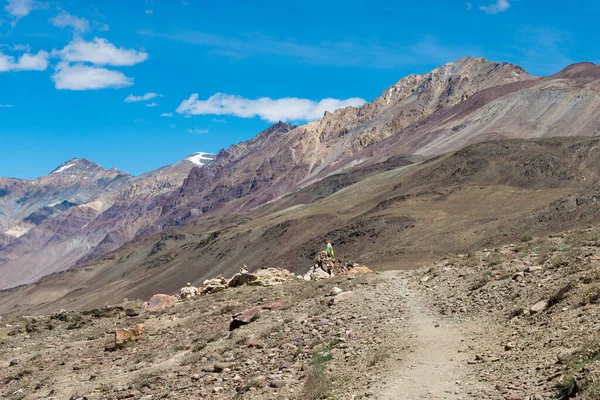 Himachal Pradesh, Hindistan - Kunzum Geçidi (Kunzum La) - Chandra Taal (Ay Gölü) Lahaul ve Spiti, Himachal Pradesh, Hindistan.