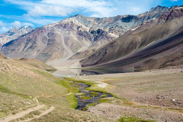 Himachal Pradesh, Hindistan - Chandra Taal (Ay Gölü) Lahaul ve Spiti, Himachal Pradesh, Hindistan.
