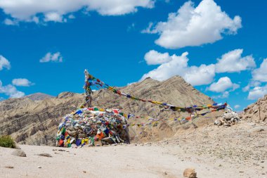 Ladakh, Hindistan - Şam Vadisi, Ladakh, Jammu ve Kashmir 'den Chagatse La Pass (3735 metre) manzara.
