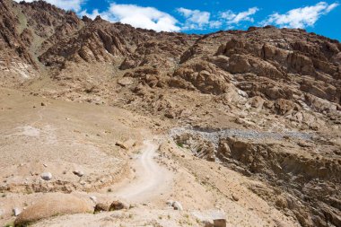 Ladakh, Hindistan - Hindistan - Mebtak La Pass 3840 m Between Hemis Shukpachan ve Tingmosgang (Temisgam) in Sham Valley, Ladakh, Jammu ve Kashmir, Hindistan.