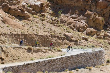 Ladakh, Hindistan - Sham Valley, Ladakh, Jammu ve Kashmir 'den Sermangchan La Pass (Tsermangchan La Pass) 3897 m manzara.