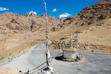 Ladakh, Hindistan - Sermangchan La Pass (Tsermangchan La Pass) Yangtang ve Hemis Shukpachan arasında Sham Valley, Ladakh, Jammu ve Kashmir, Hindistan.