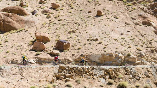 Ladakh, Hindistan - Sham Valley, Ladakh, Jammu ve Kashmir 'den Sermangchan La Pass (Tsermangchan La Pass) 3897 m manzara.