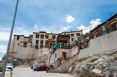 Ladakh, Hindistan - Spituk Manastırı (Spituk Gompa) Ladakh, Jammu ve Kashmir, Hindistan. Manastır aslında 11. yüzyılda inşa edildi..