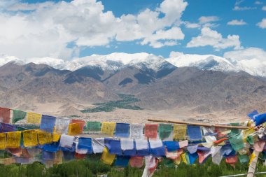 Ladakh, Hindistan - Ladakh, Jammu ve Kashmir 'deki Stok Manastırı' ndan güzel manzara.