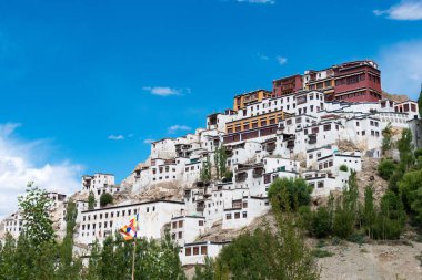 Ladakh, Hindistan - Ladakh, Jammu ve Kashmir 'deki Thikse Manastırı (Thikse Gompa). Manastır aslında 15. yüzyılda inşa edilmiştir ve orta Ladakh 'taki en büyük gompadır..