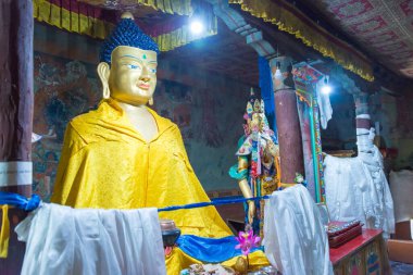 Ladakh, Hindistan - Hindistan 'da Thikse Manastırı' ndaki Buda Heykeli (Thikse Gompa), Ladakh, Jammu ve Kaşmir, Hindistan.