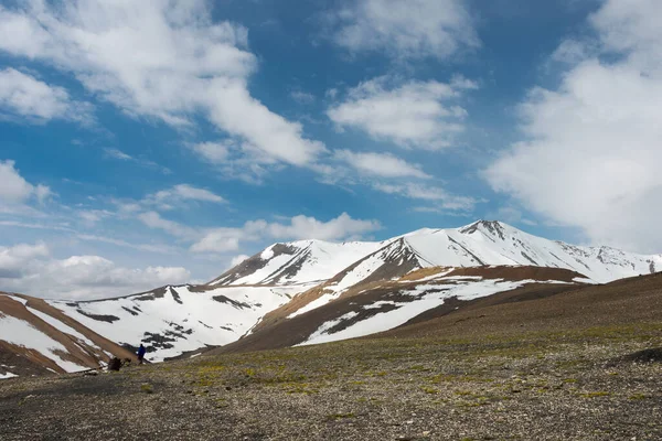 拉达克 Ladakh 印度查谟和克什米尔拉达克 马那利公路上的Taglang Pass Taglang La座落在海拔5328米的高空 — 图库照片