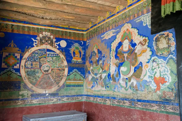 拉达克 印度拉达克 查谟和克什米尔的Thikse修道院 Thikse Gompa 的古代壁画 修道院始建于15世纪 — 图库照片