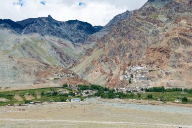Zanskar, Hindistan - Zanskar, Ladakh, Jammu ve Kashmir, Hindistan 'da Karsha ve Padum Arasından güzel manzara.