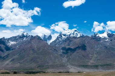 Zanskar, Hindistan - Zanskar, Ladakh, Jammu ve Kashmir, Hindistan 'da Karsha ve Padum Arasından güzel manzara.