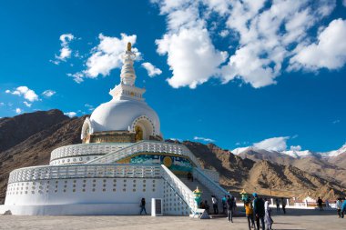 Ladakh, Hindistan - Shanti Stupa in Leh, Ladakh, Jammu and Kashmir, Hindistan.