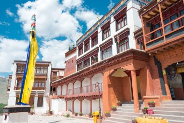 Ladakh, Hindistan - Hindistan 'daki Matho Manastırı (Matho Gompa) Ladakh, Jammu ve Kashmir' de. Manastır aslında 14. yüzyılda inşa edildi..
