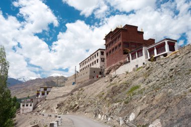Ladakh, Hindistan - Hindistan 'daki Matho Manastırı (Matho Gompa) Ladakh, Jammu ve Kashmir' de. Manastır aslında 14. yüzyılda inşa edildi..