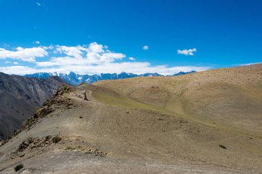 Ladakh, Hindistan - Hindistan - Mebtak La Pass 3840 m Between Hemis Shukpachan ve Tingmosgang (Temisgam) in Sham Valley, Ladakh, Jammu ve Kashmir, Hindistan.