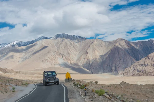 Ladakh India Hermosa Vista Panorámica Desde Entre Pangong Tso Leh — Foto de Stock