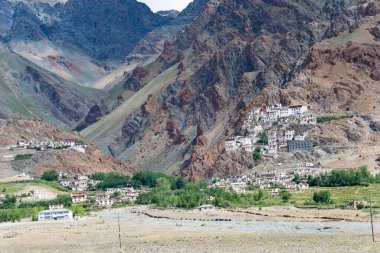 Zanskar, Hindistan - Hindistan 'ın Zanskar, Ladakh, Jammu ve Kashmir şehrinde Padum ve Karsha arasında güzel manzara.