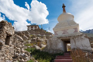 Zanskar, Hindistan - Zanskar, Ladakh, Jammu ve Kashmir Padum Köyündeki Stupa.