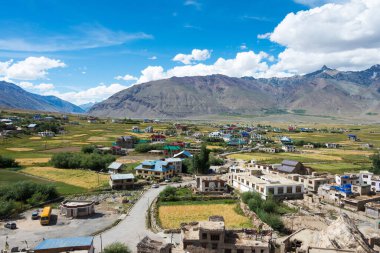 Zanskar, Hindistan - Hindistan 'ın Zanskar, Ladakh, Jammu ve Kashmir Padum Köyü' nden güzel manzara.