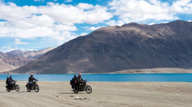 Ladakh, Hindistan - Pangong Gölü manzaralı Ladakh, Jammu ve Kashmir, Hindistan.