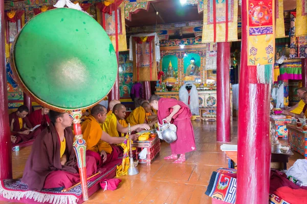 Ladakh Índia Agosto 2019 Monges Budistas Mosteiro Likir Likir Gompa — Fotografia de Stock