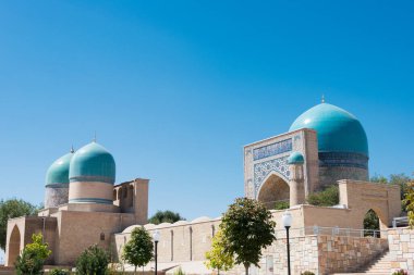 Shakhrisabz, Özbekistan - Özbekistan 'daki Dorut Tilavat Kompleksindeki Kok-Gumbaz Camii. Shakhrisyabz Dünya Mirası Tarihi Merkezi 'nin bir parçasıdır..