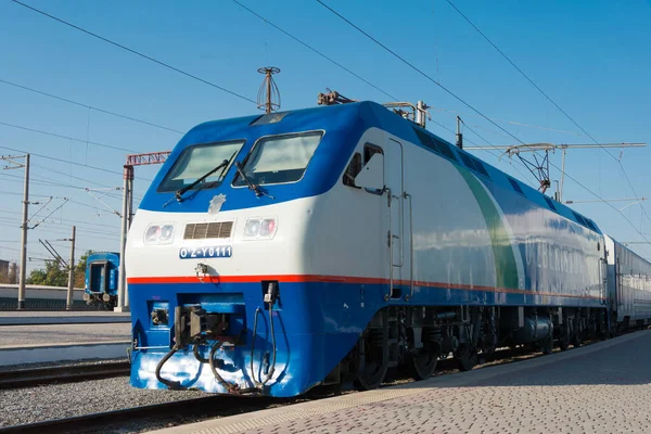 Tashkent Uzbekistan Electric Locomotive Tashkent South Railway Station Tashkent Uzbekistan — Stock Photo, Image